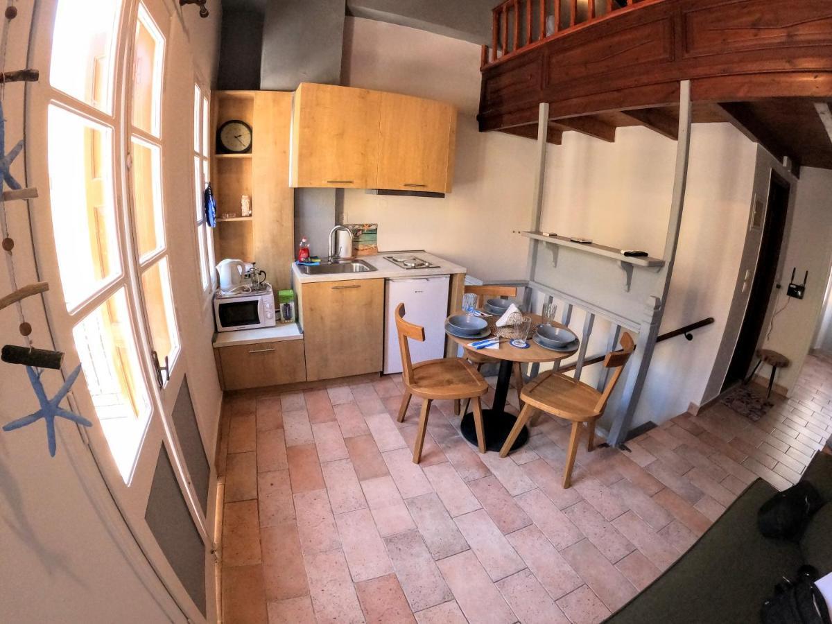 Cozy Apartments In Symi Center מראה חיצוני תמונה
